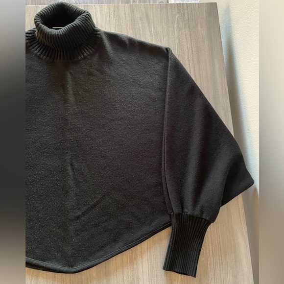 Vintage Lennie for Nina Leonard Turtleneck Sweater - Cropped Style - Size Medium - Picture 6 of 12